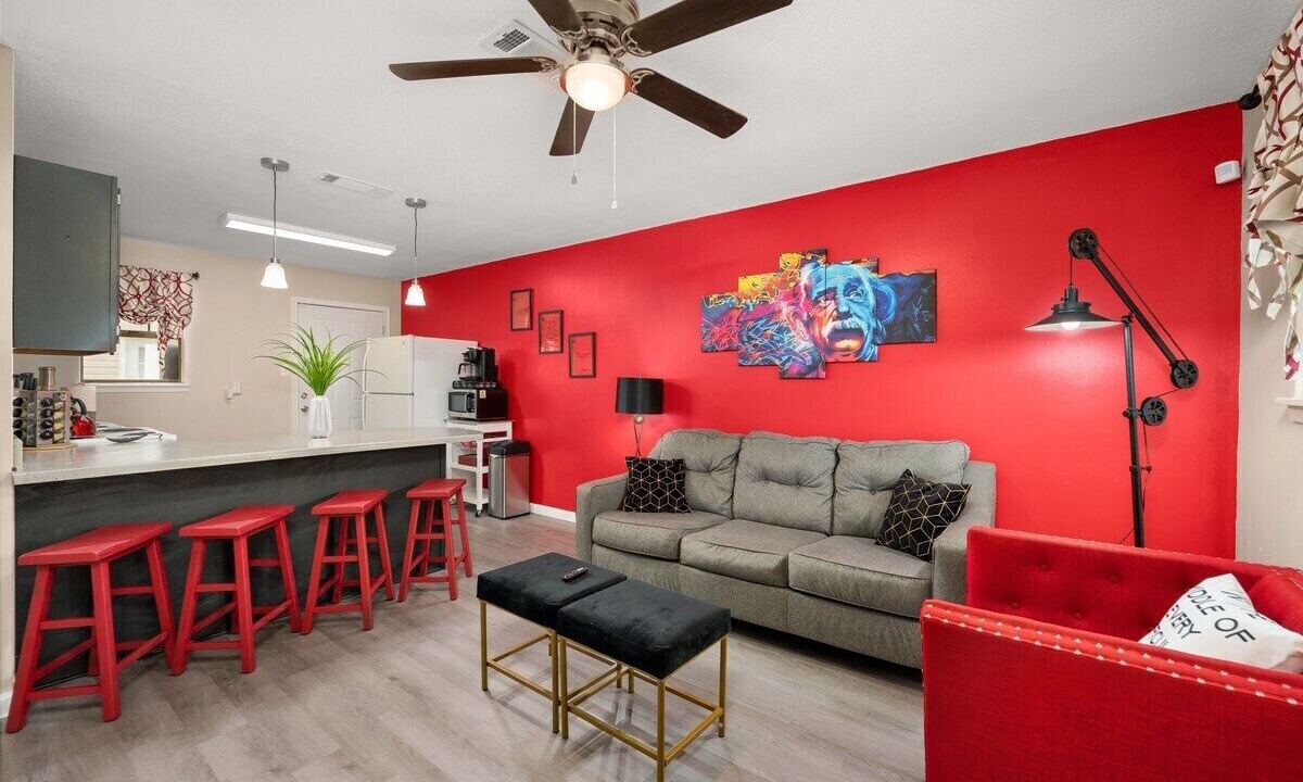 Photo of Livingroom in Pineville