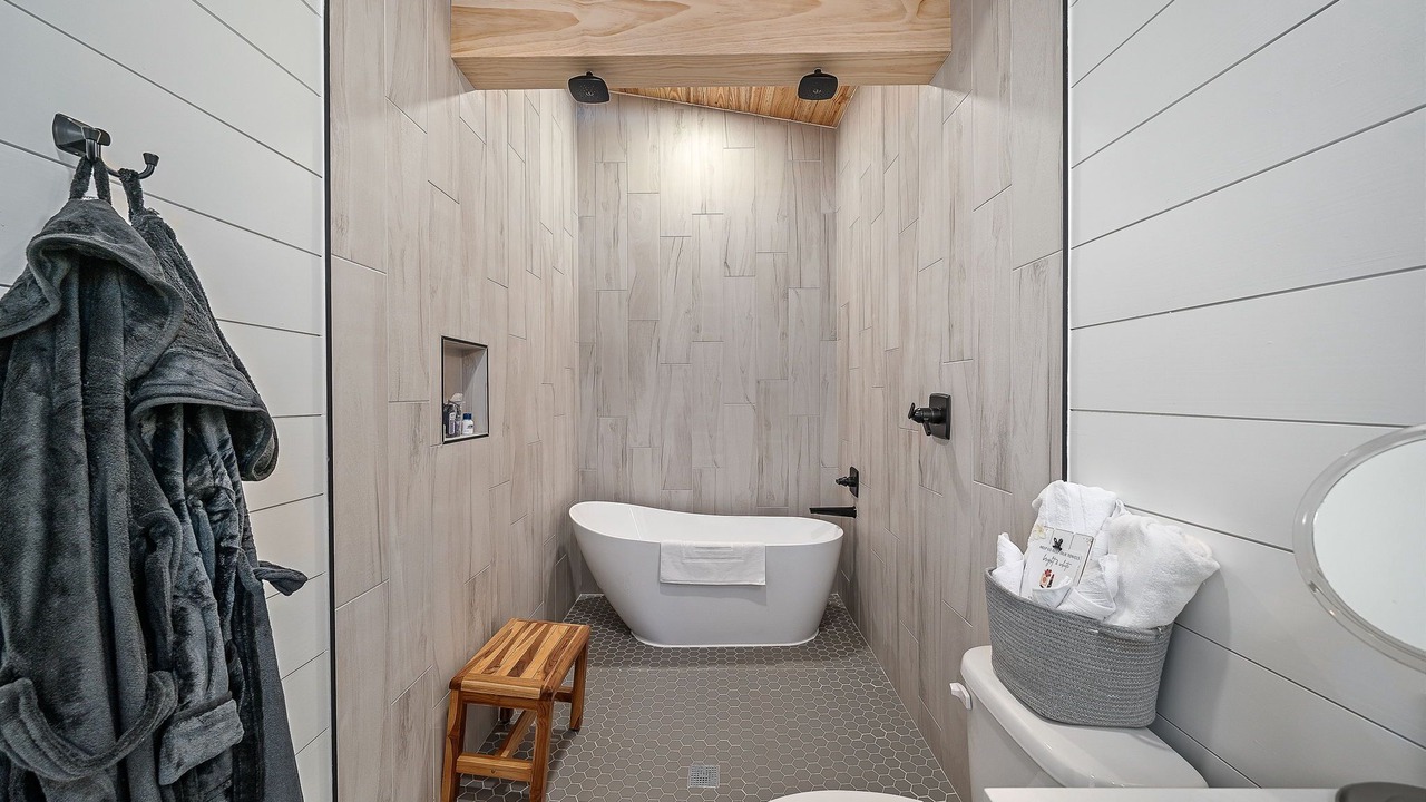 Photo of Bathroom in Treloar