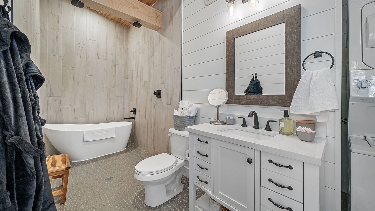 Photo of Bathroom in Treloar