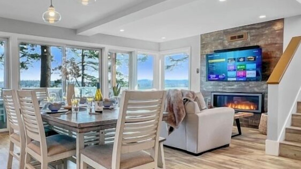 Photo of Bedroom in Lummi Island