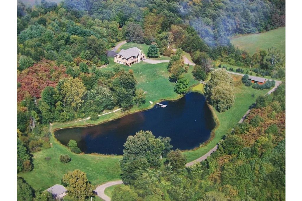 Photo of Others in Hollowville