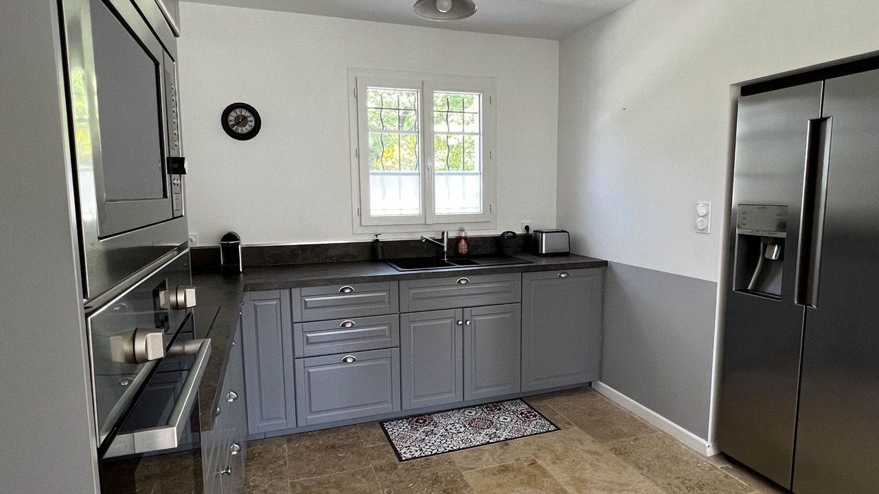 Photo of Kitchen in Saint-Victor-des-Oules