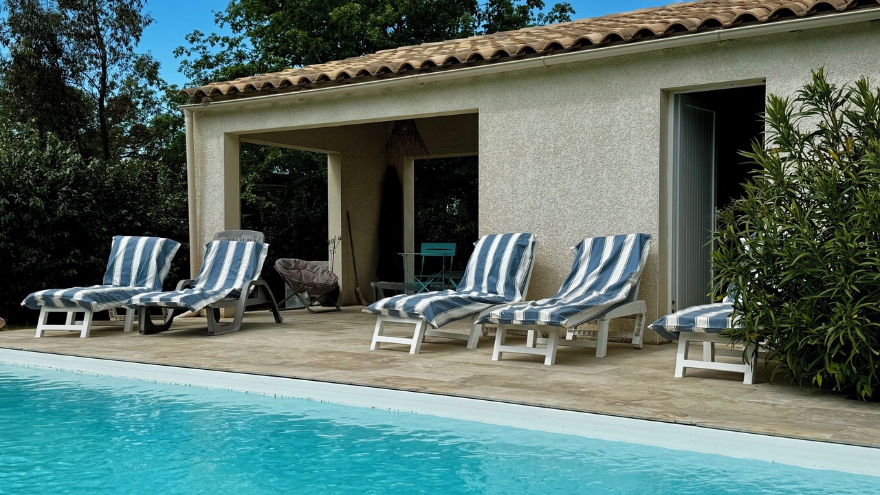Photo of Outdoor in Saint-Victor-des-Oules