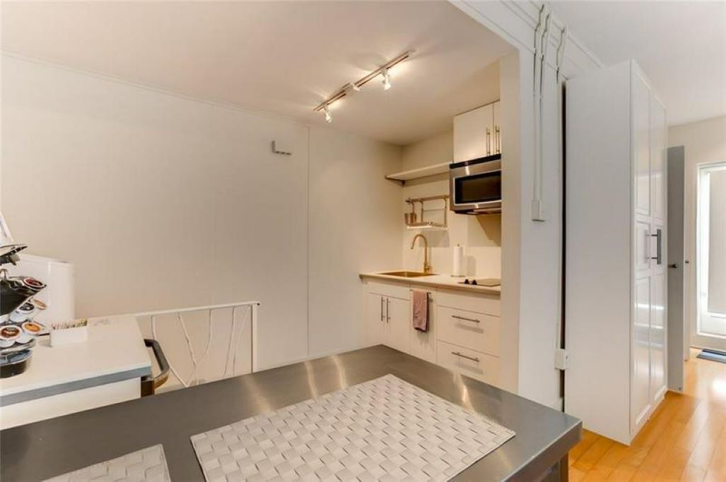 Photo of Kitchen in Uptown Historic District