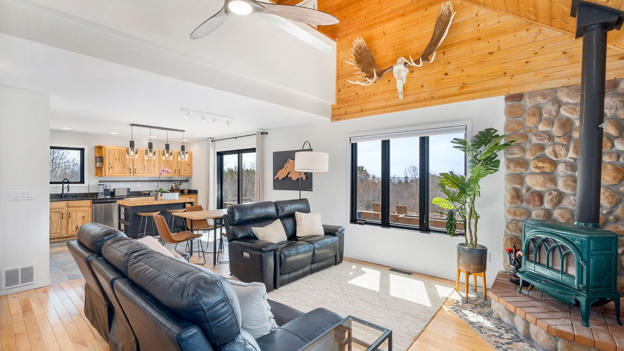 Photo of Bedroom in Two Harbors