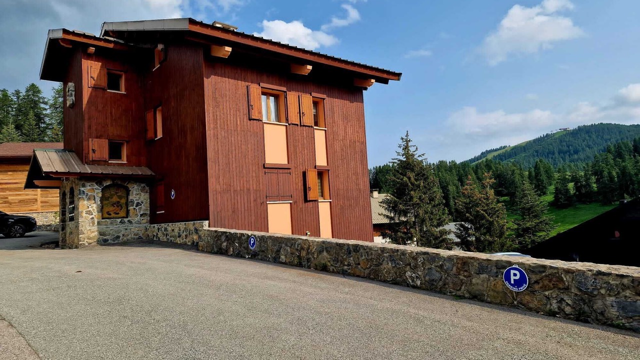 Photo of Outdoor in Peone