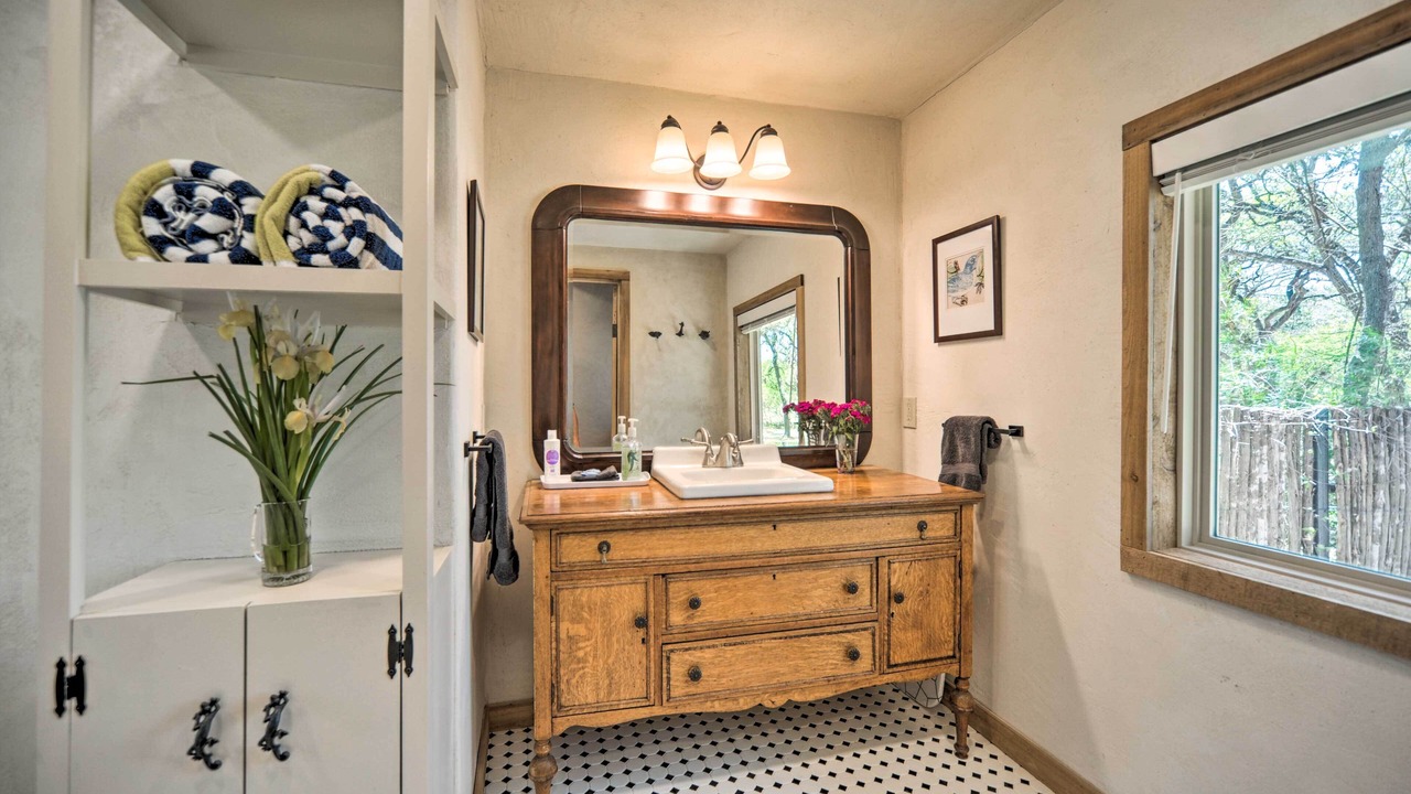 Photo of Bathroom in Blanco