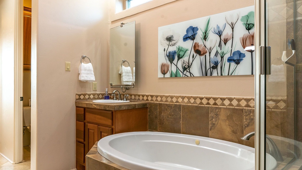 Photo of Bathroom in Brooks Hollow