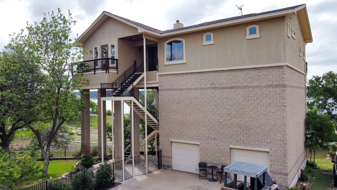 Photo of Outdoor in Brooks Hollow