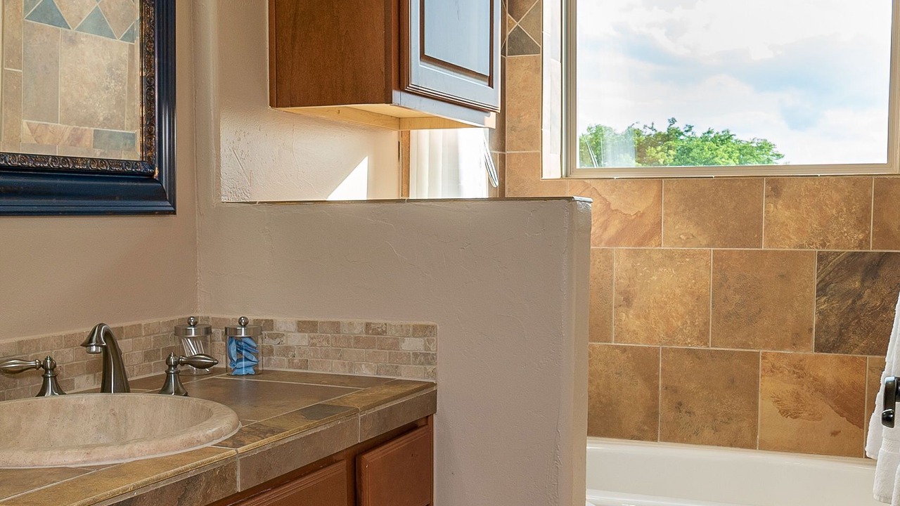 Photo of Bathroom in Brooks Hollow