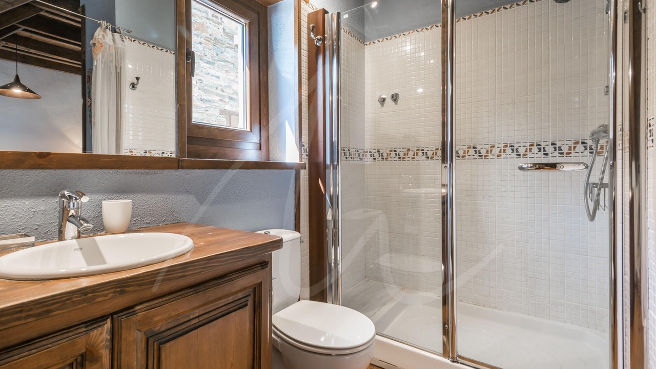 Photo of Bathroom in Pujo