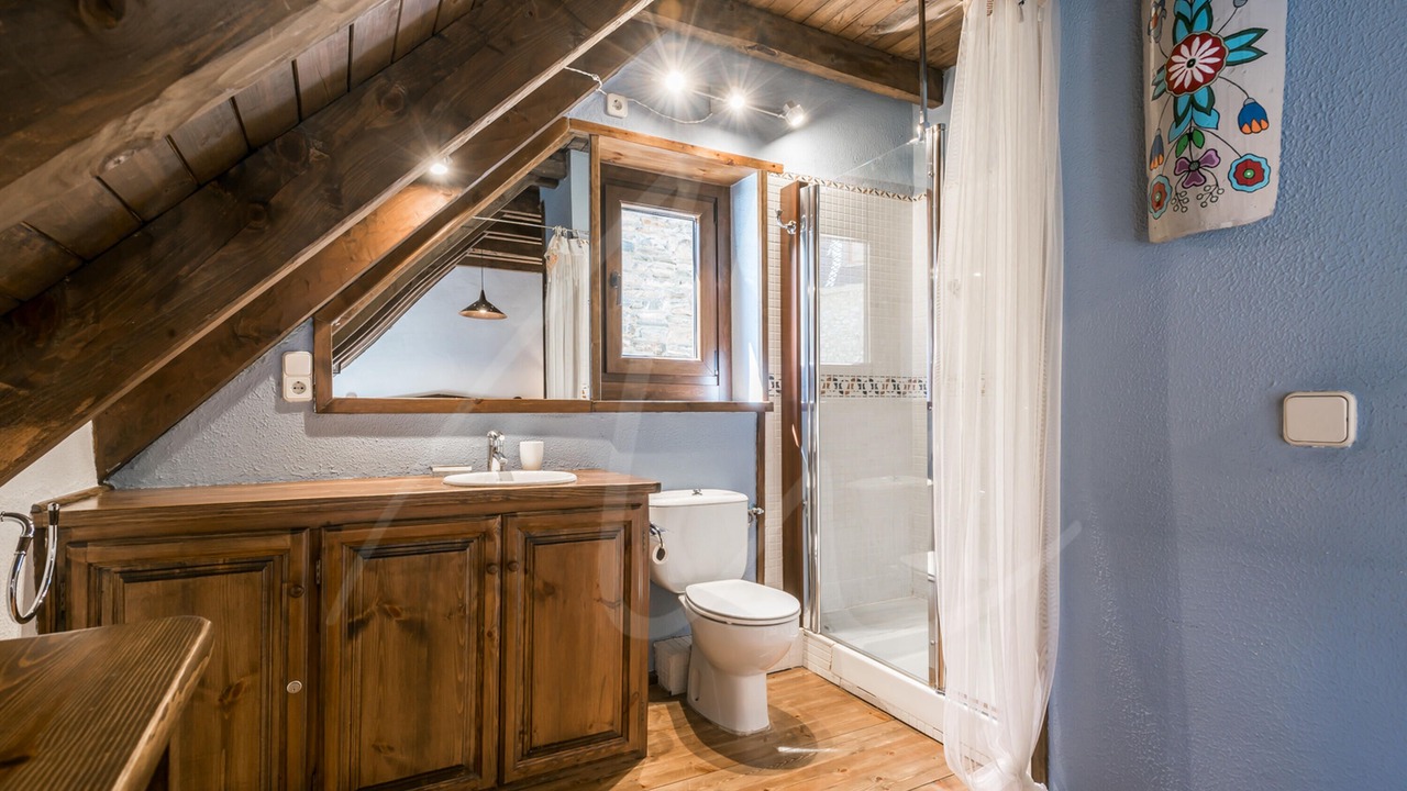 Photo of Bathroom in Pujo