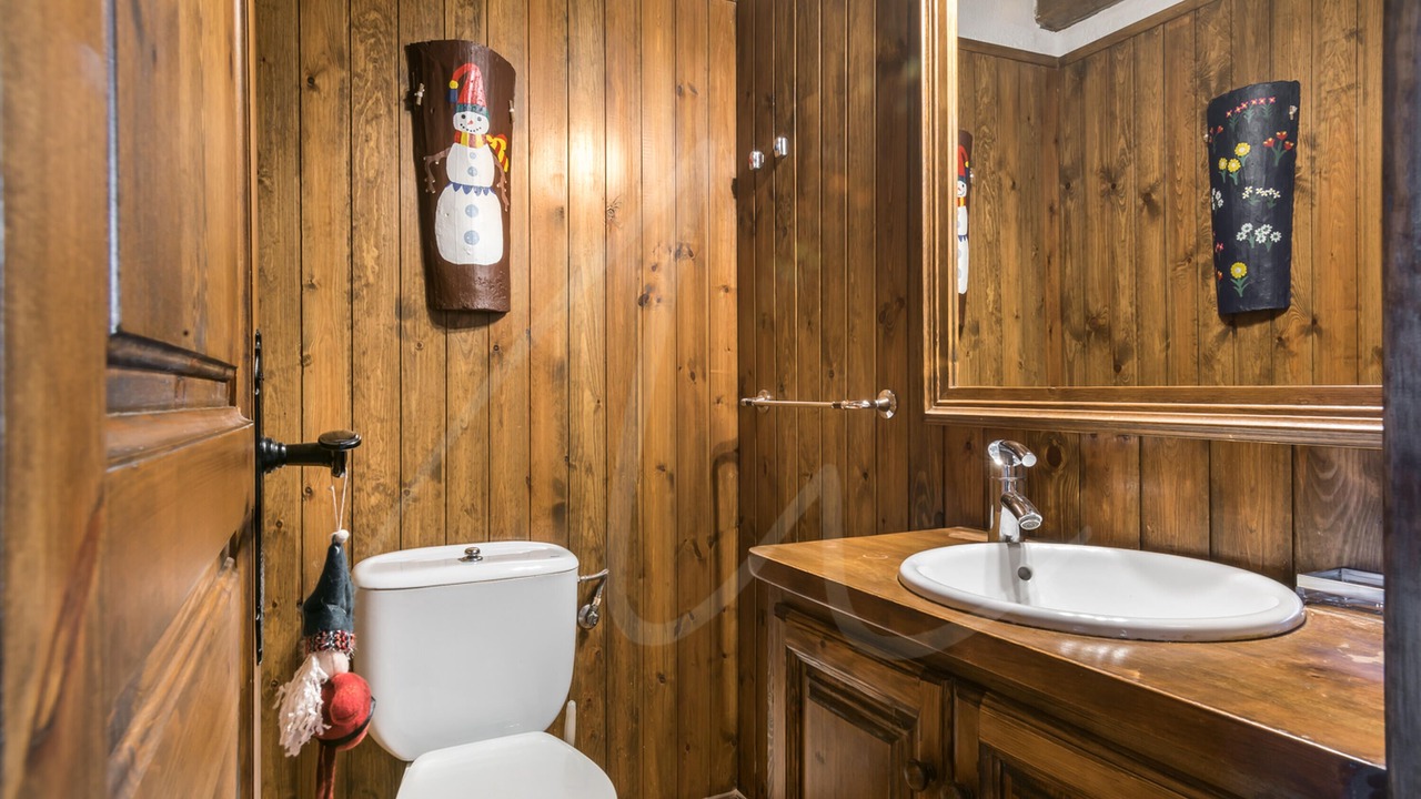 Photo of Bathroom in Pujo