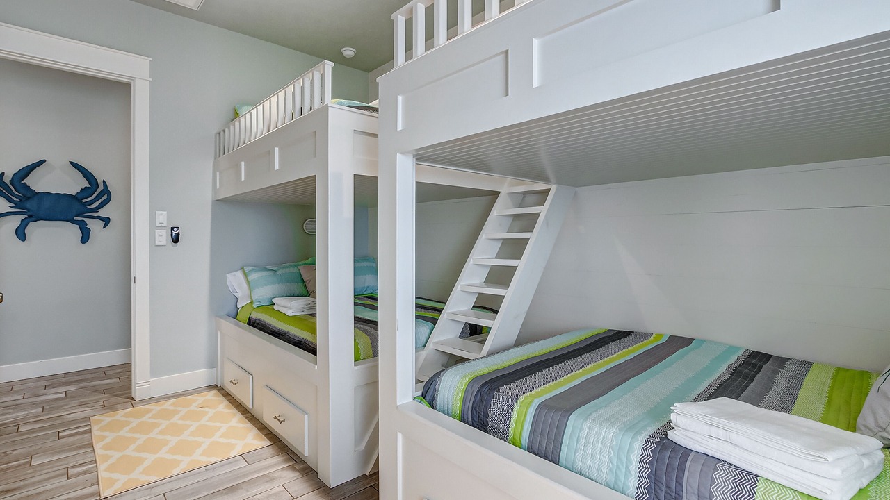 Photo of Bedroom in Crystal Beach
