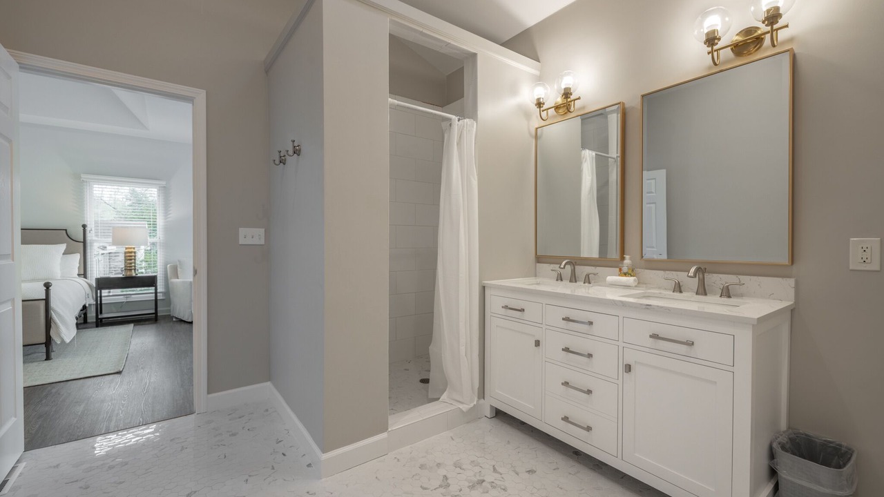 Photo of Bathroom in Innsbrook