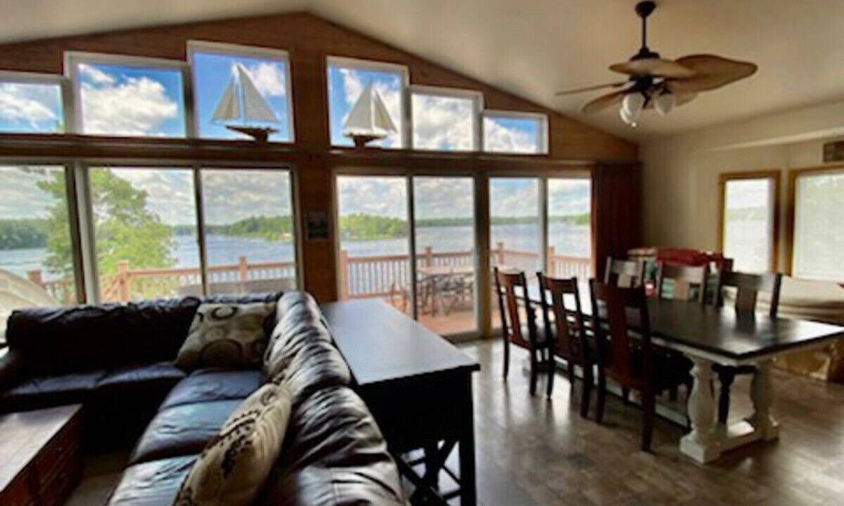 Photo of Livingroom in Hale
