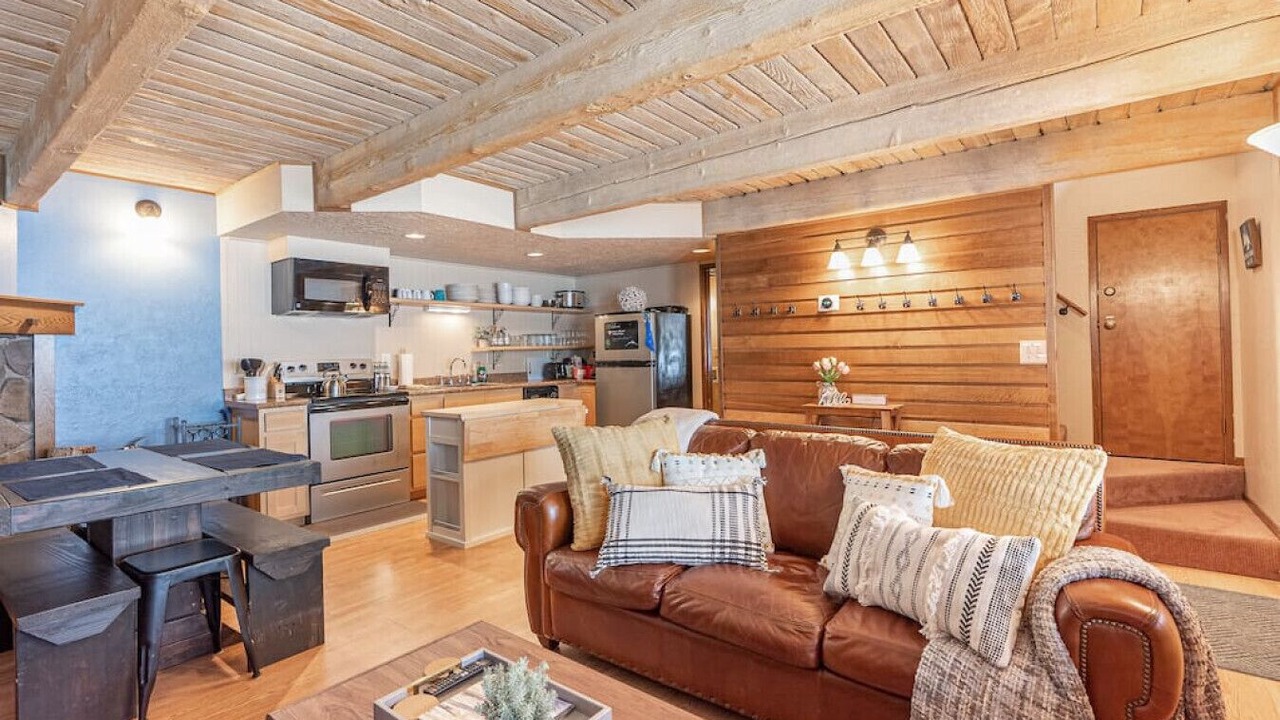 Photo of Livingroom in Government Camp