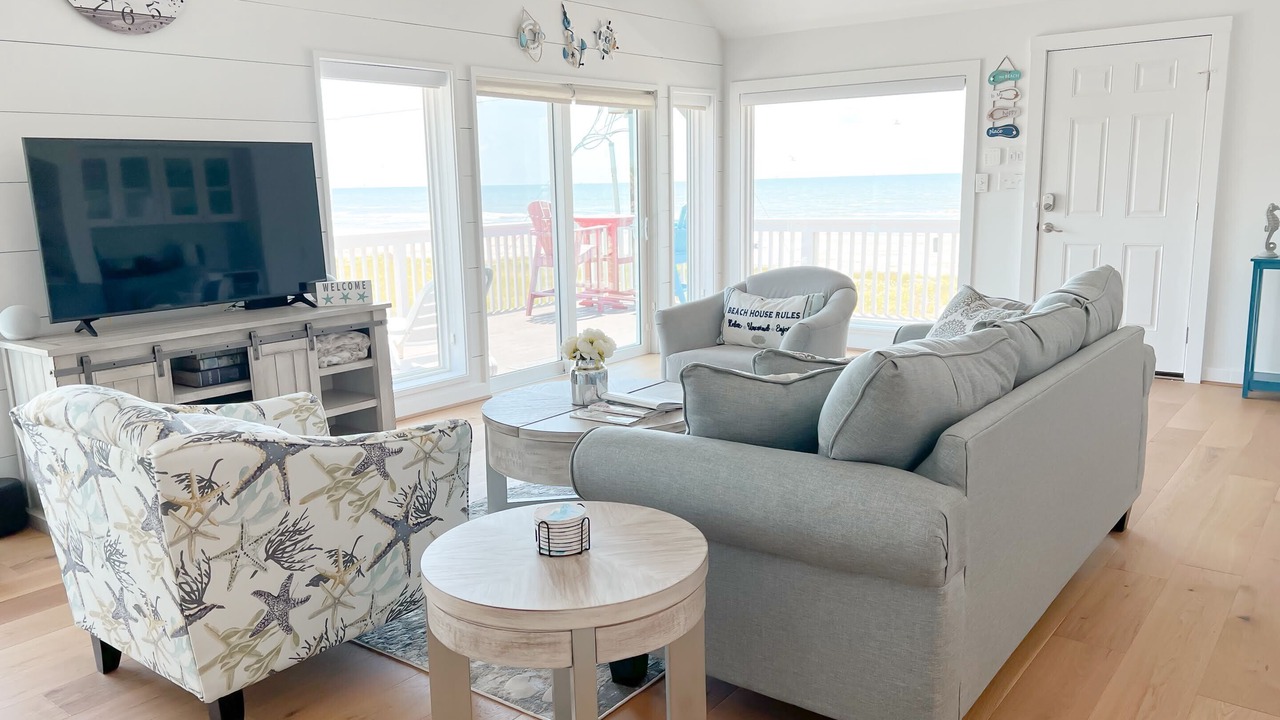 Photo of Livingroom in Pirates Beach