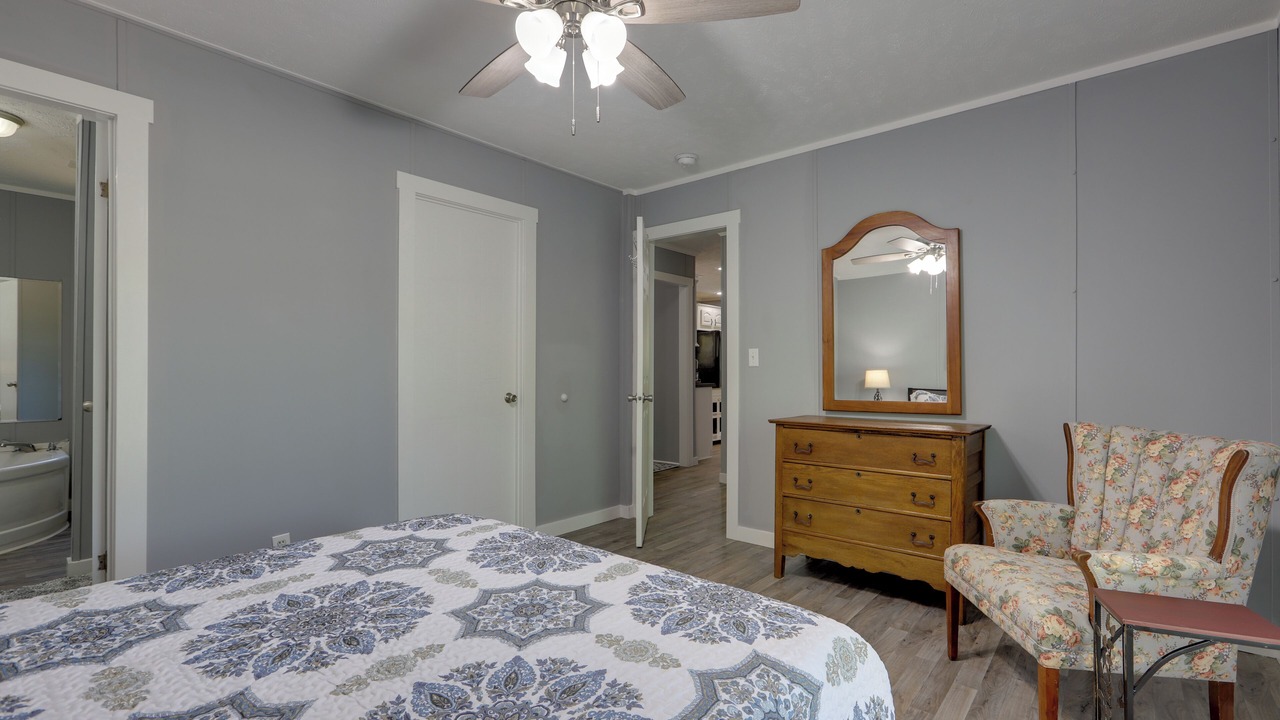 Photo of Bedroom in Eatonton