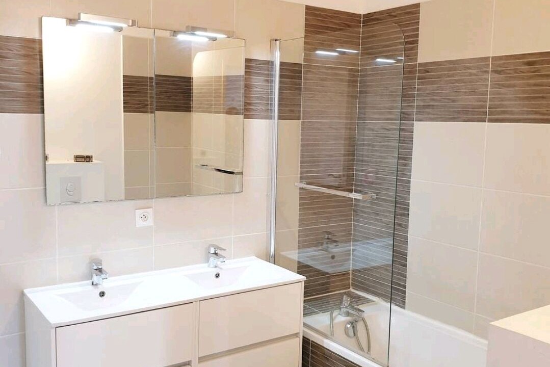 Photo of Bathroom in Le Cres