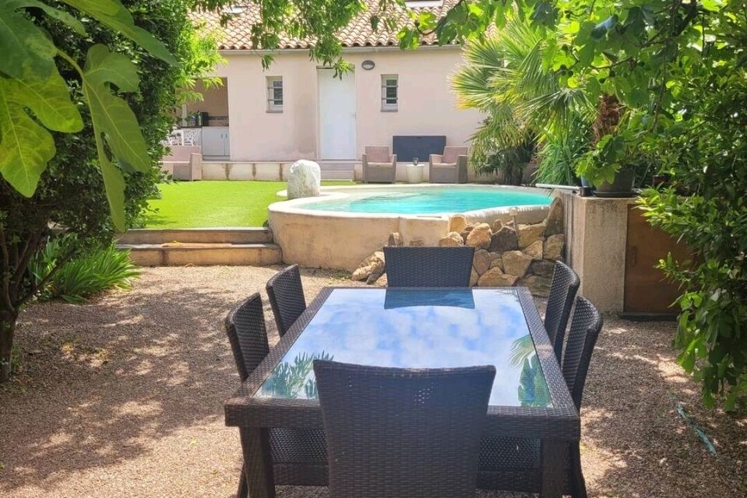 Photo of Outdoor in Le Cres