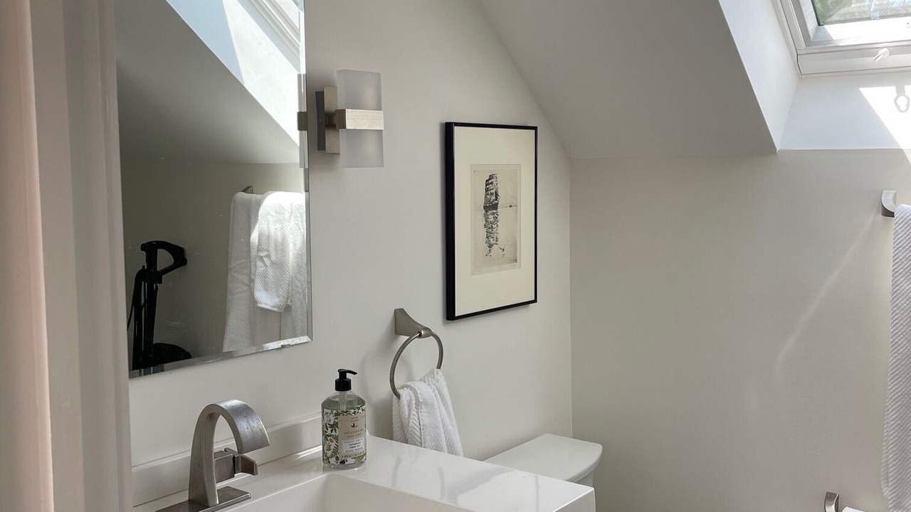 Photo of Bathroom in Roxbury