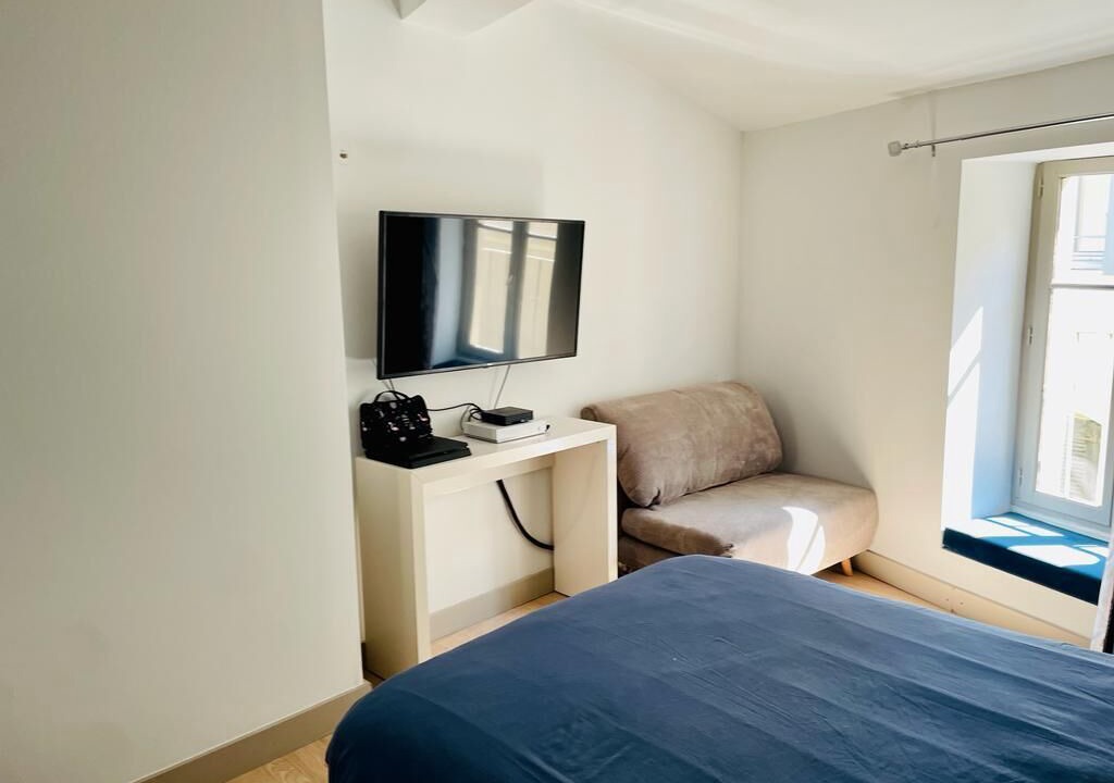 Photo of Bedroom in Faubourg