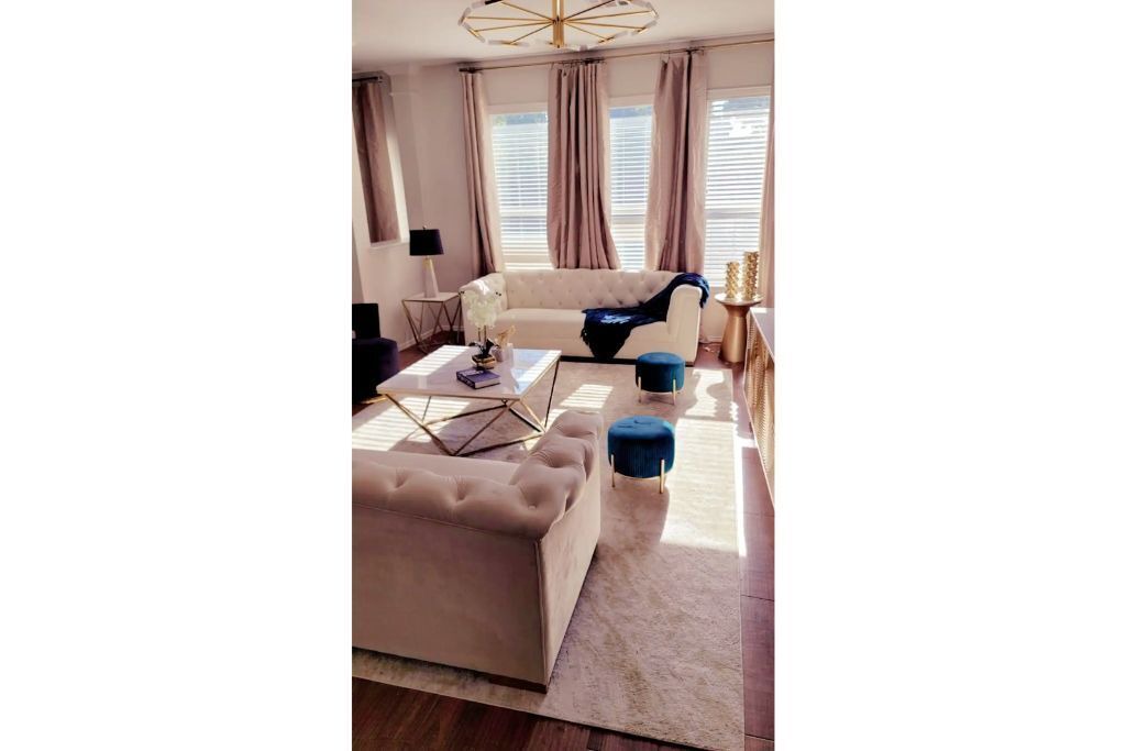 Photo of Livingroom in South Arlington
