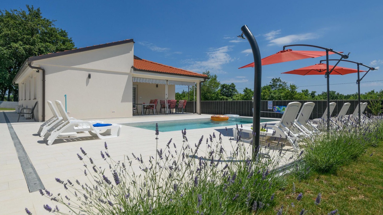 Photo of Outdoor in Divsici