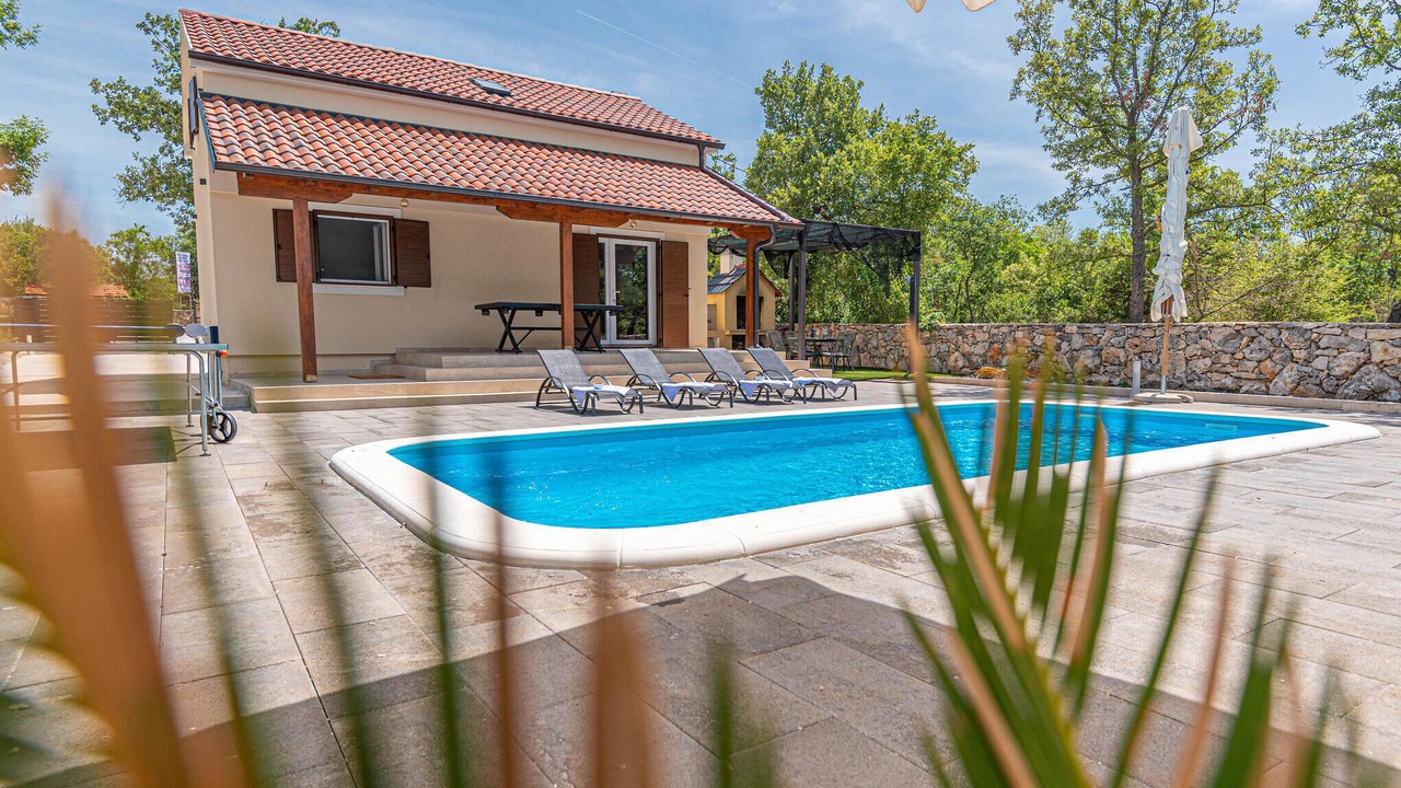 Photo of Outdoor in Oklaj