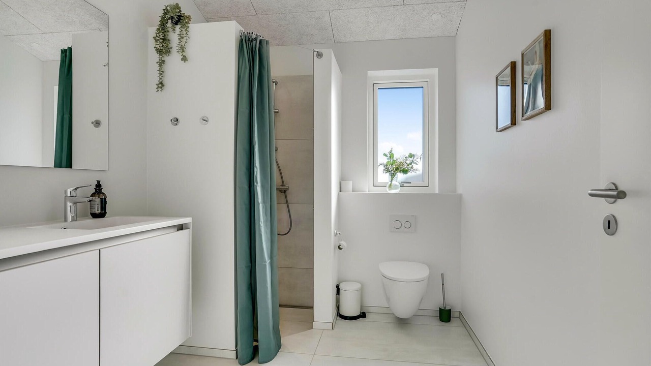 Photo of Bathroom in Lokken