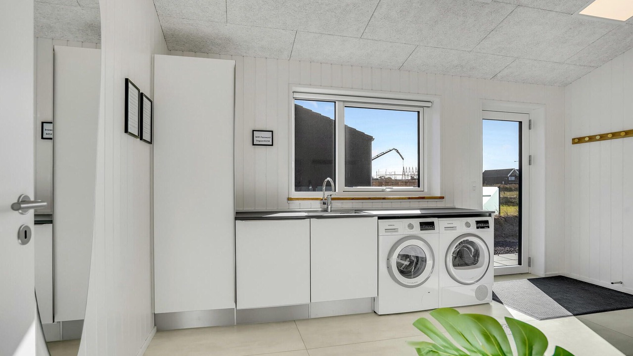 Photo of Others in Lokken