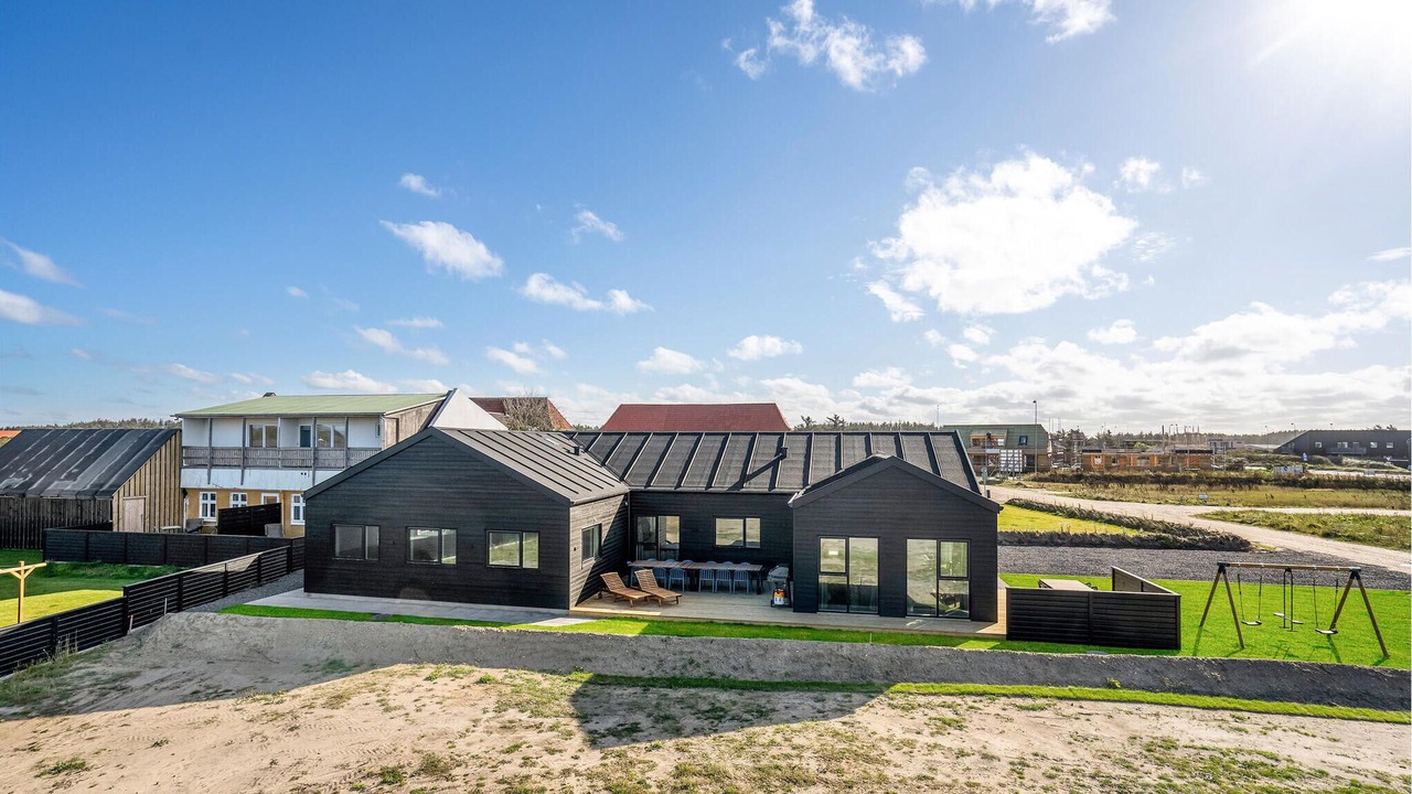 Photo of Others in Lokken