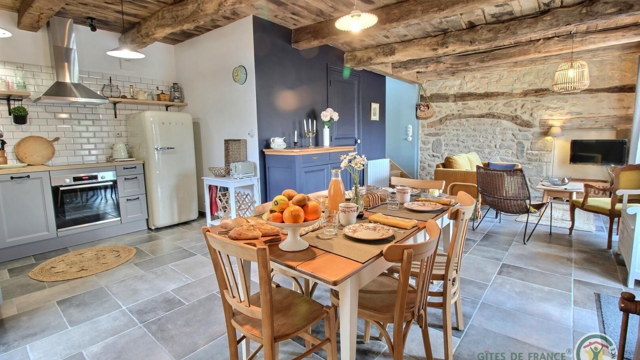 Photo of Others in Lehon