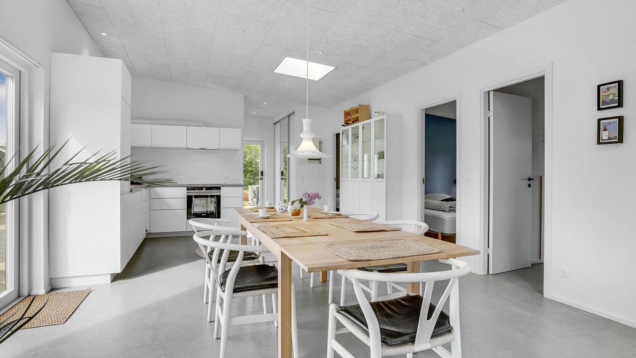 Photo of Others in Arø