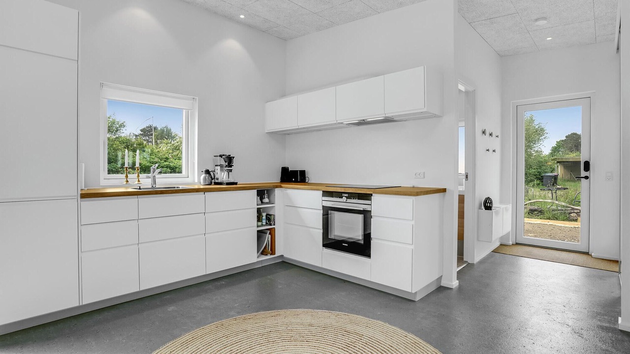 Photo of Others in Arø