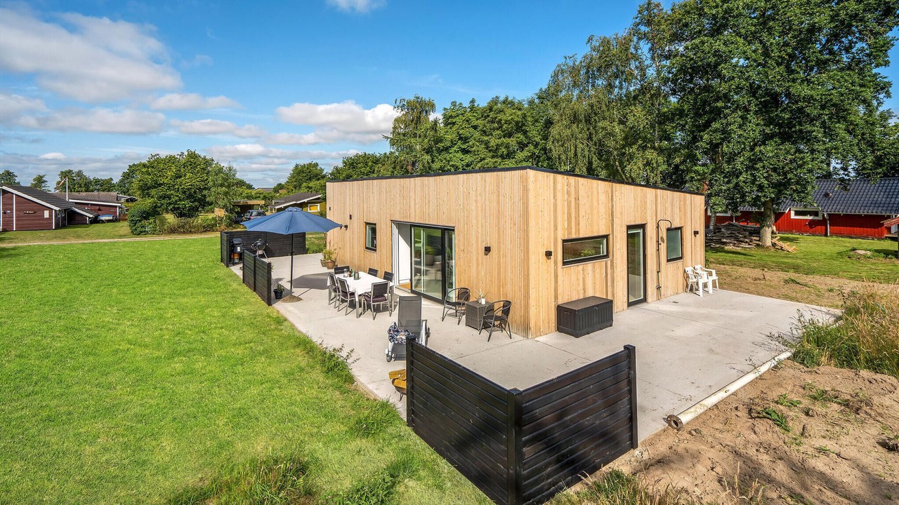 Photo of Others in Arø