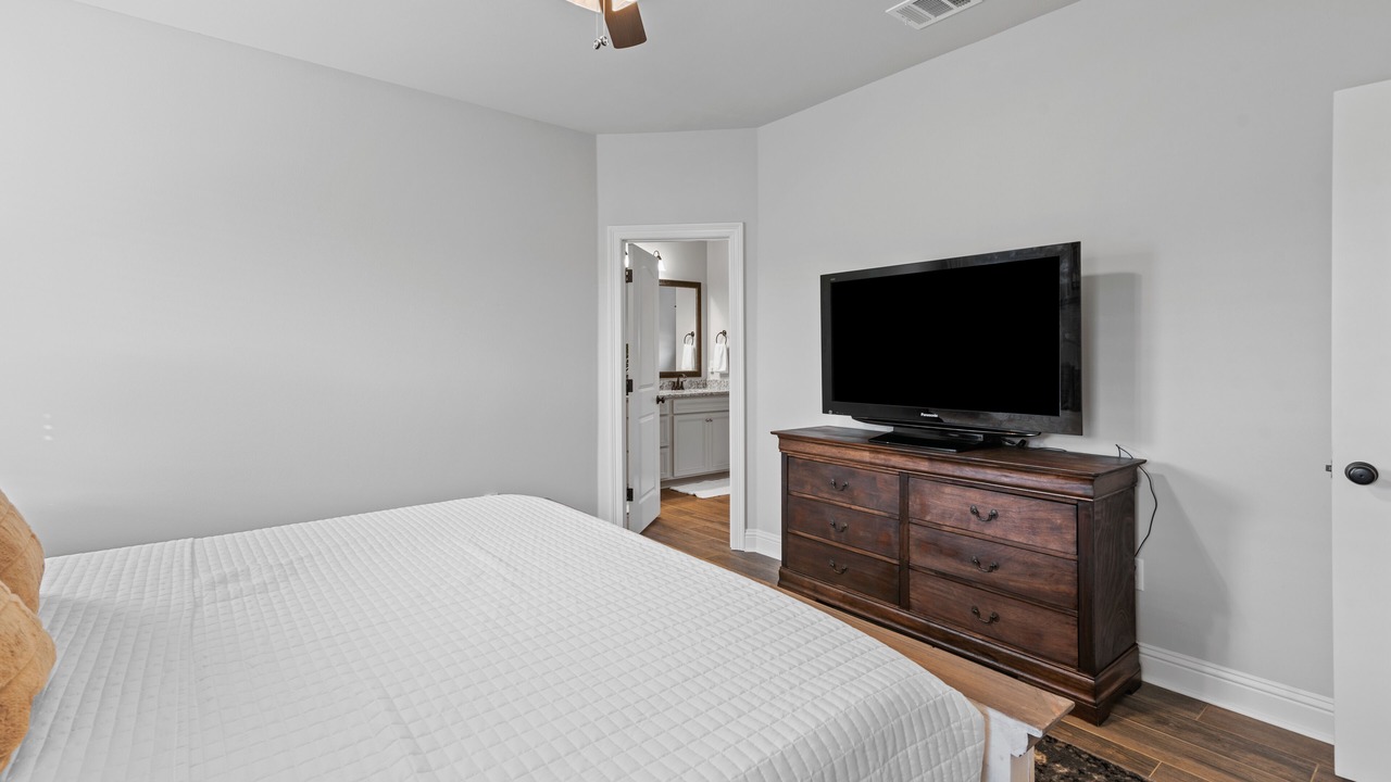 Photo of Bedroom in Shreveport