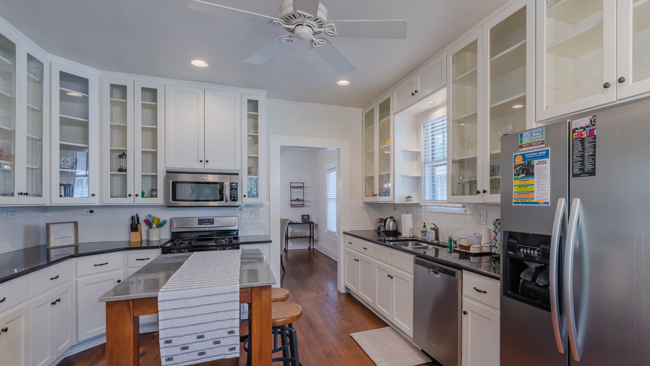 Photo of Kitchen in Mahncke Park