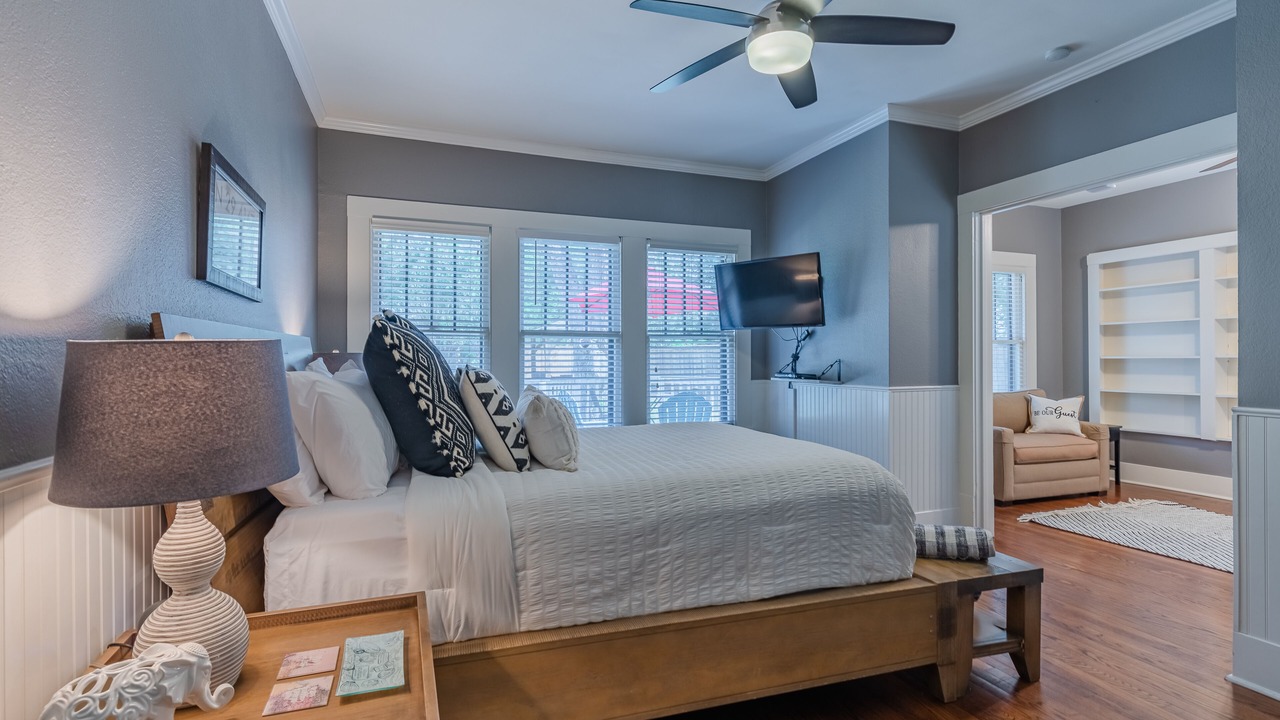 Photo of Bedroom in Mahncke Park