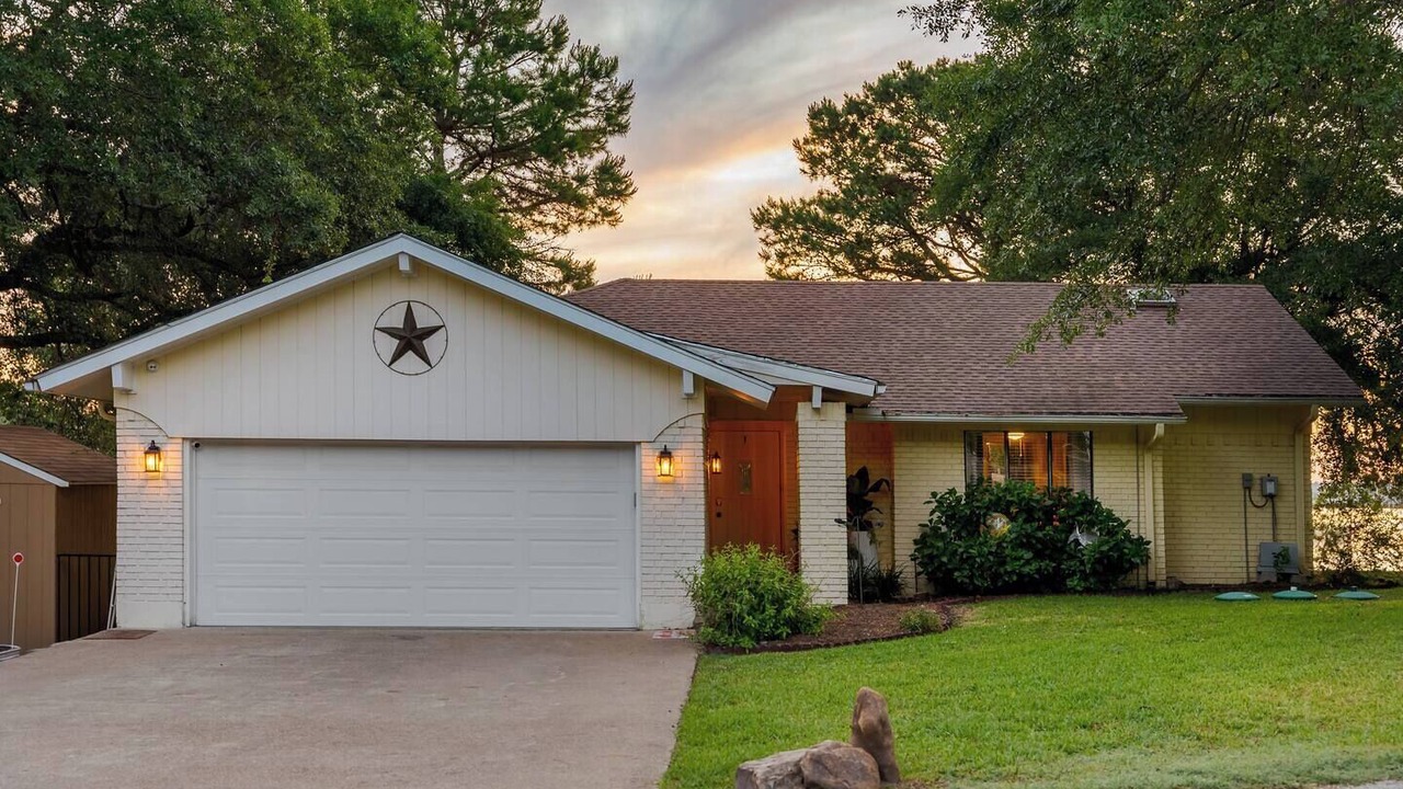 Photo of Outdoor in Enchanted Oaks