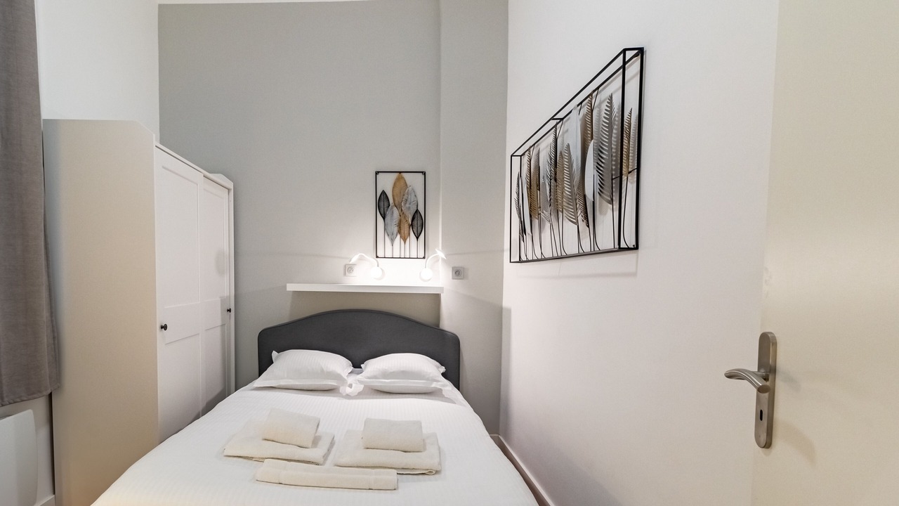 Photo of Bedroom in Noailles