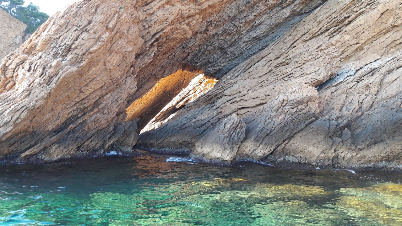 Photo of Others in Ensues-la-Redonne