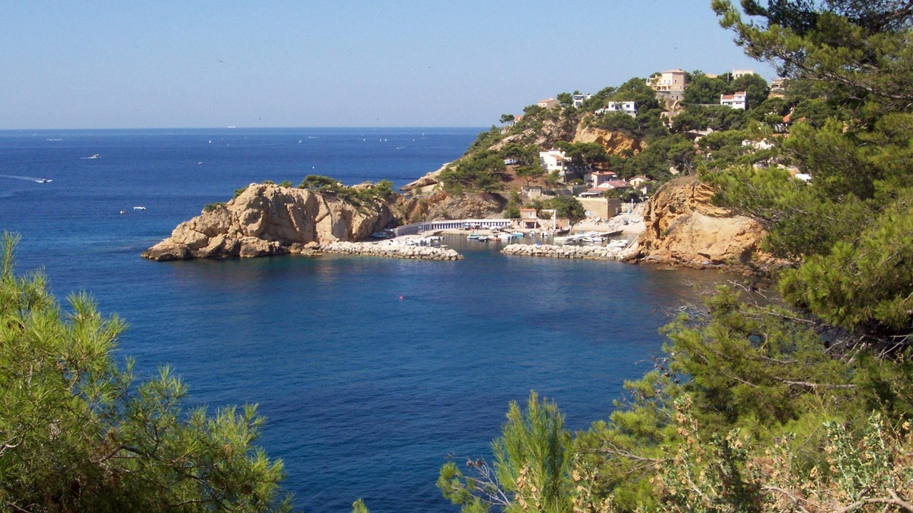 Photo of Others in Ensues-la-Redonne