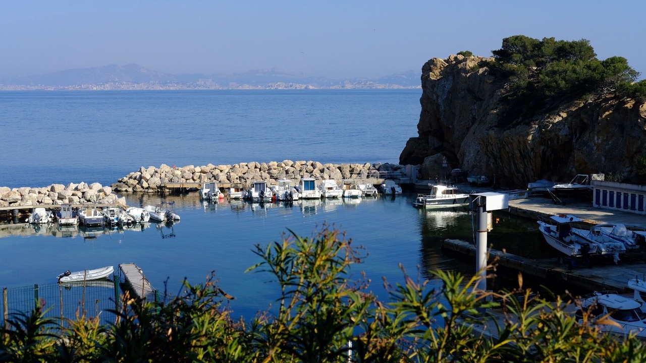 Photo of Others in Ensues-la-Redonne