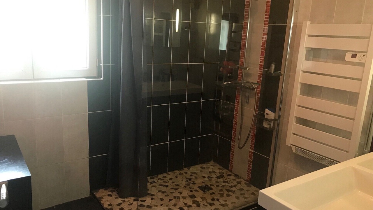 Photo of Bathroom in La Chapelle-sur-Erdre