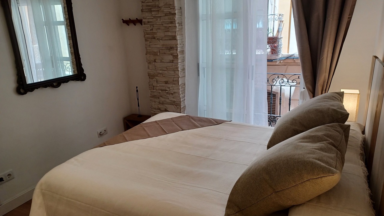Photo of Bedroom in Alicante City Centre
