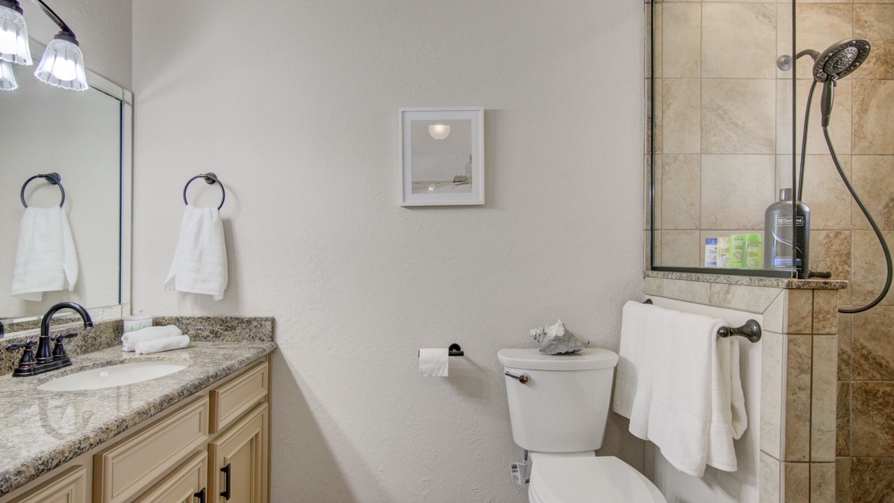 Photo of Bathroom in Lakeview  Jefferson County