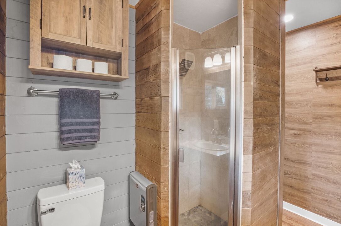 Photo of Bathroom in Gold Bar