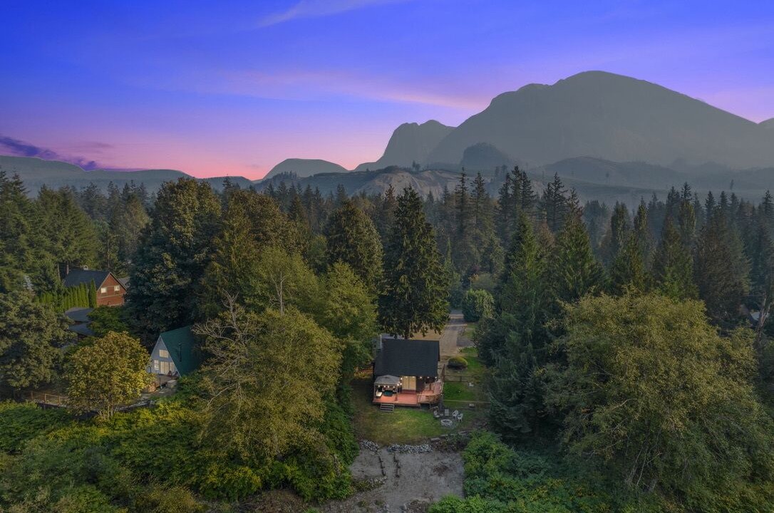 Photo of Outdoor in Gold Bar